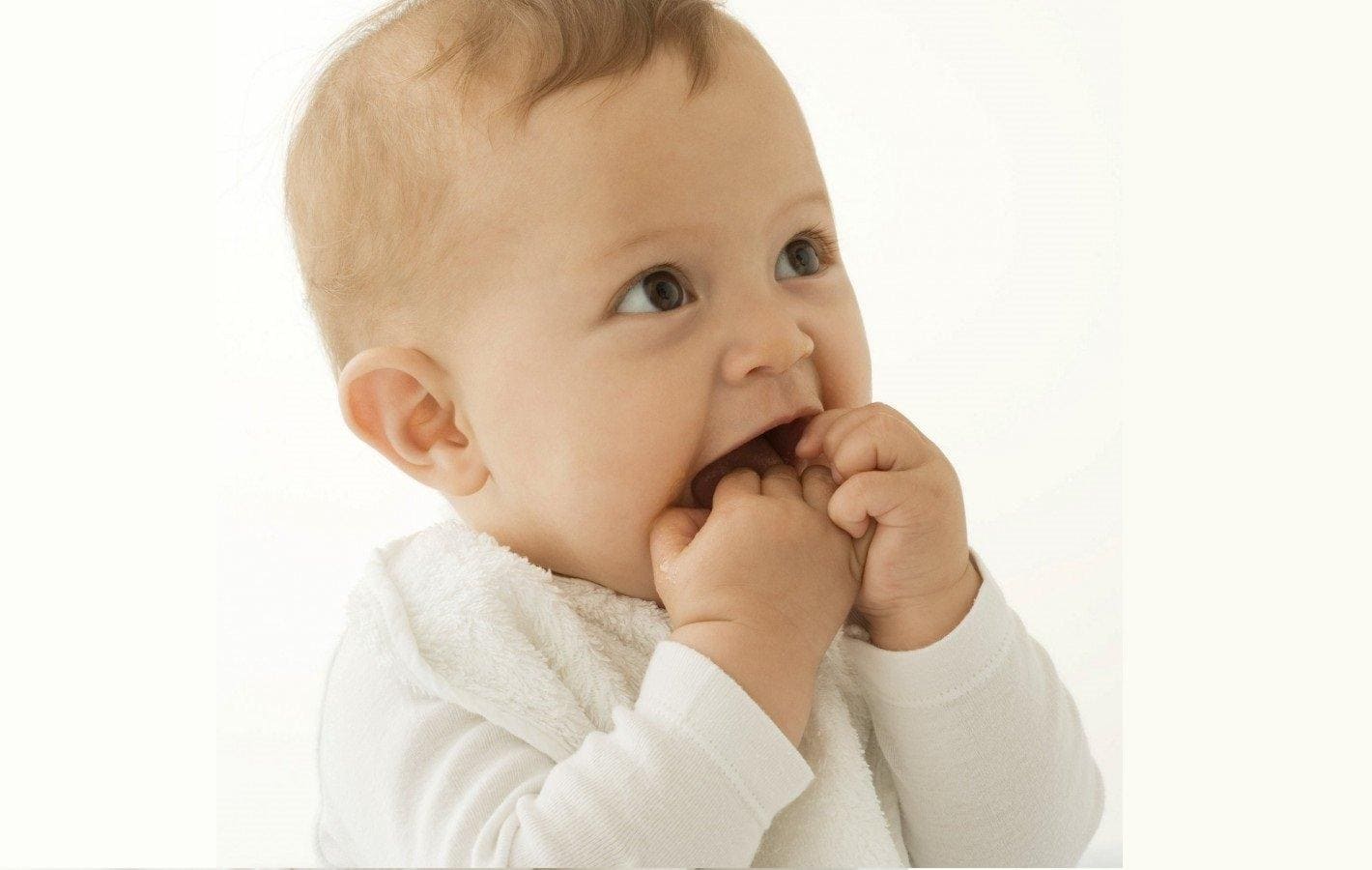 12 Tips And DIY's To Ease Your Baby's Teething