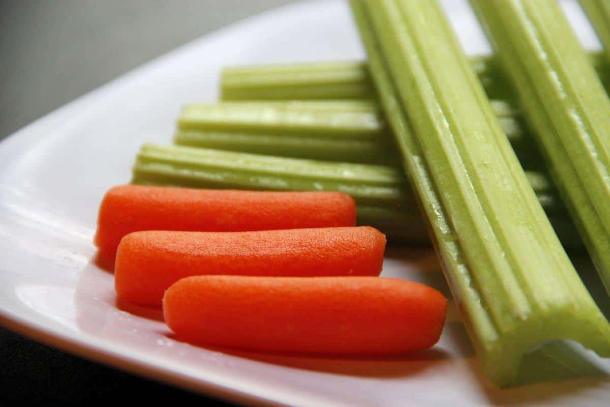 SCNow 10 Reasons That Make Celery Awesome Evening Snack