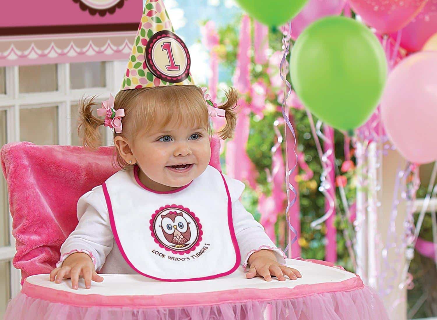 22 Fun Ideas For Your Baby Girl's First Birthday Photo Shoot