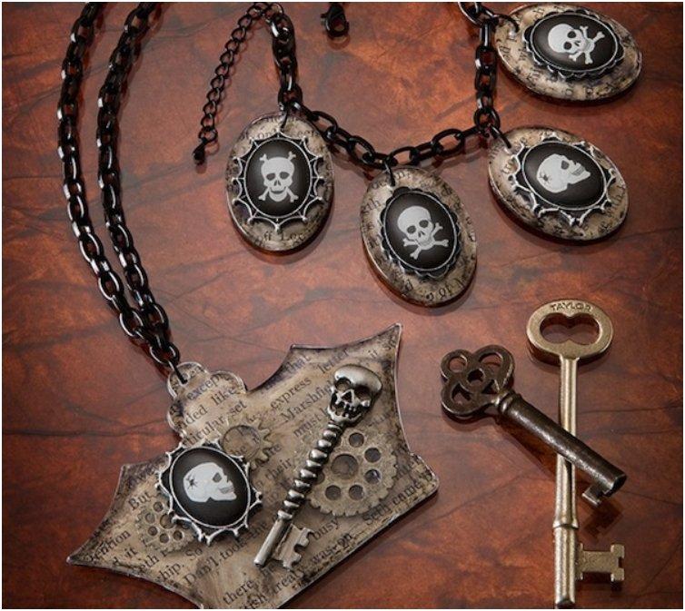 skull bracelet and necklace