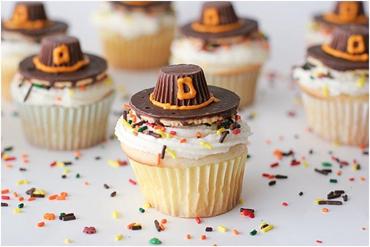 Thanksgiving_Pilgrim_Cupcakes_recipe1
