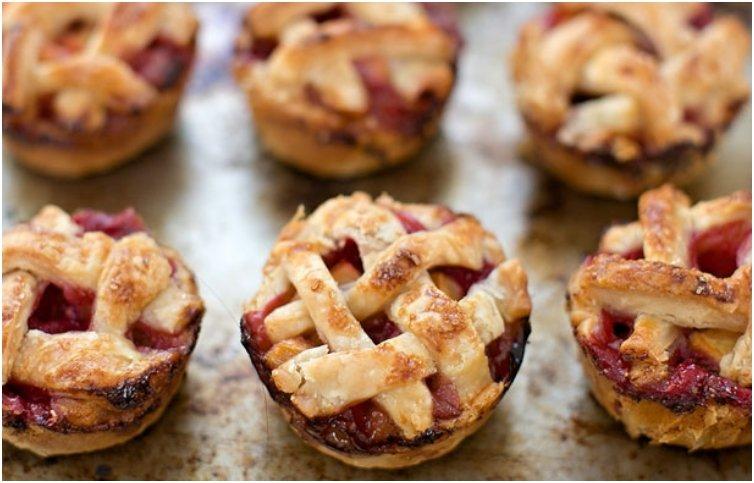 main-muffin-peach-raspberry-pie-kids