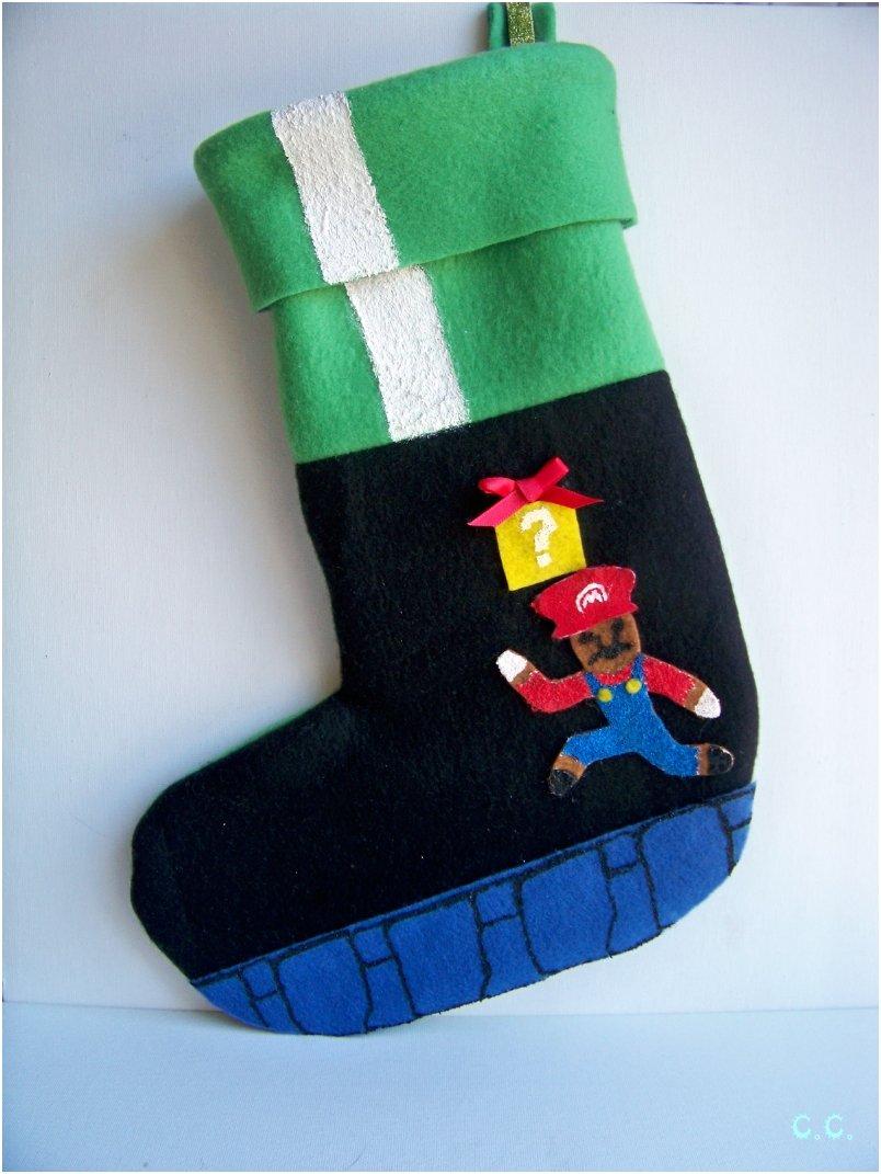 16 Cheerful DIY Christmas Stockings For Santa To Fill