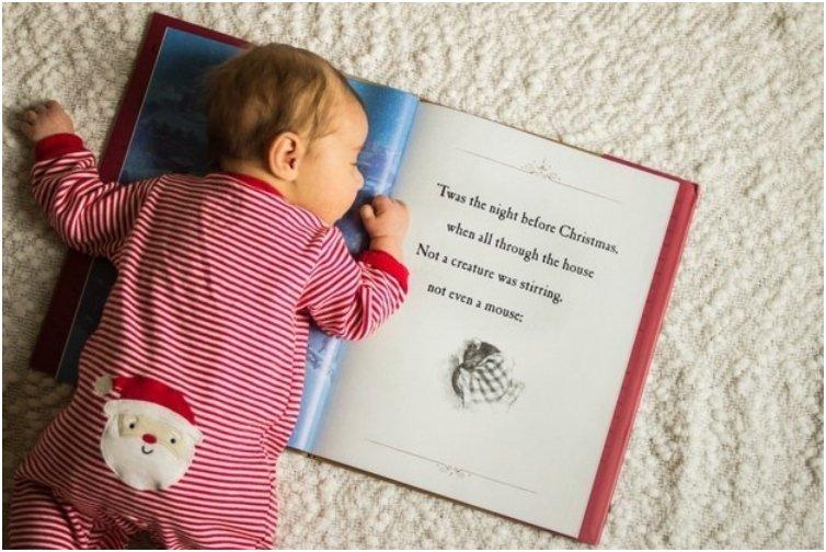 33 Absolutely Cute Babies And Their First Christmas Photo shoot