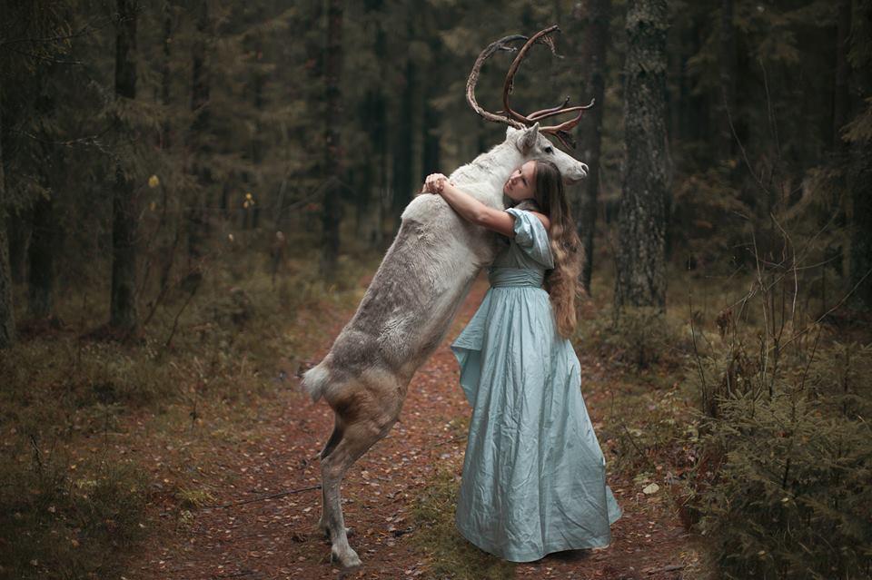 Dreamy And Majestic Beauty Of Girls Photographed With Real Wild Animals