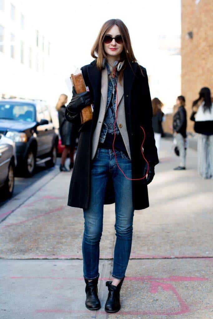 20 Outfit Ideas That Will Teach You How to Wear Jeans With Style