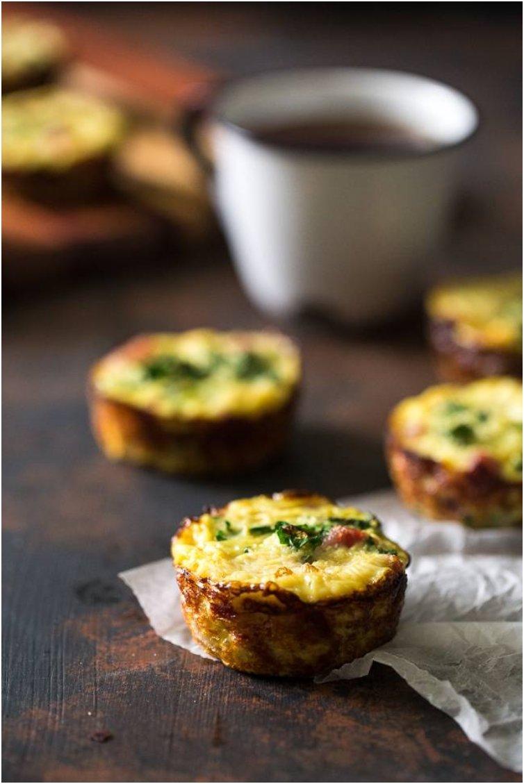 EGG MUFFINS WITH HAM, KALE AND CAULIFLOWER RICE {PALEO, HIGH PROTEIN + SUPER SIMPLE}