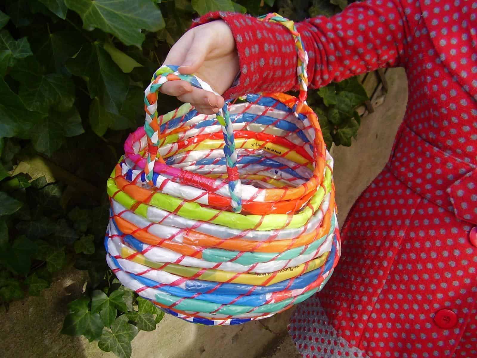 20 Adorable DIY Bags And Baskets For The Best Easter Egg Hunt Ever