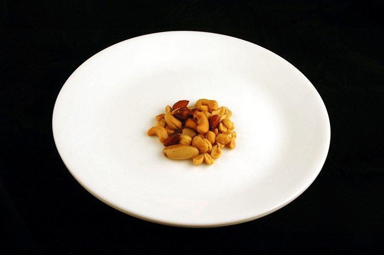 calories-in-salted-mixed-nuts