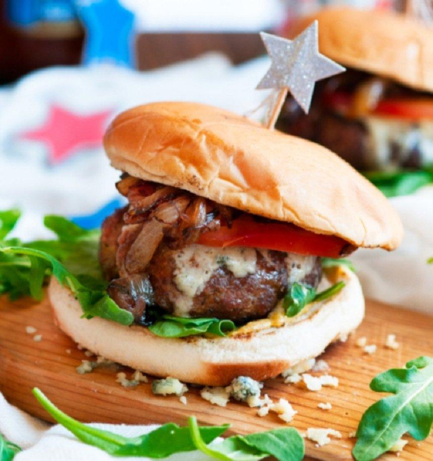4TH OF JULY BLUE CHEESE BURGERS WITH CARAMELIZED ONION AND ARUGULA