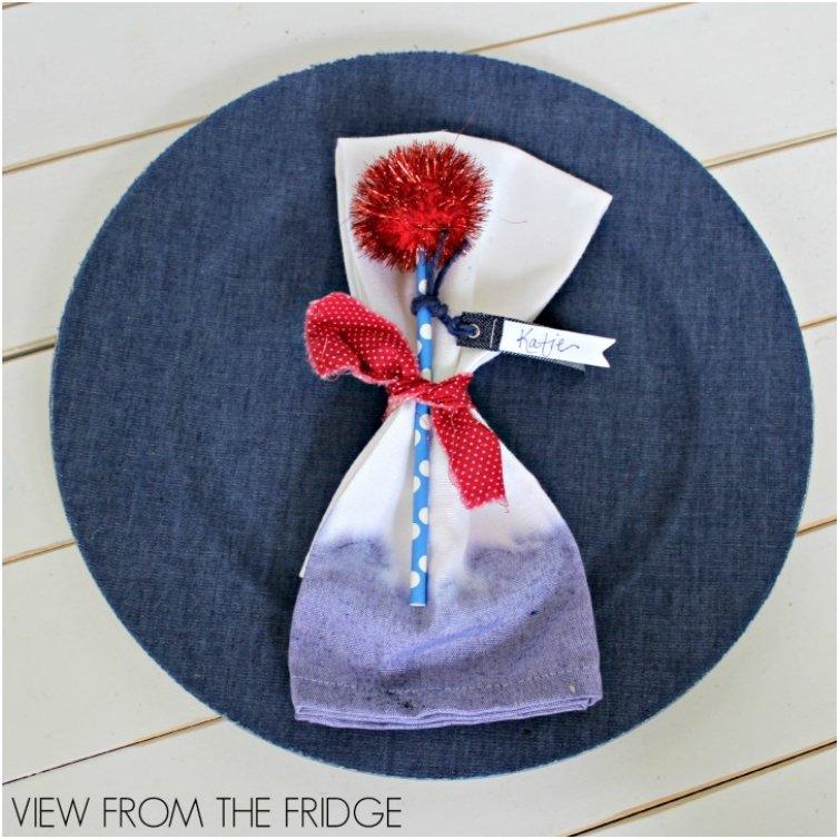 DIP DYED NAPKINS + PATRIOTIC PLACE SETTING
