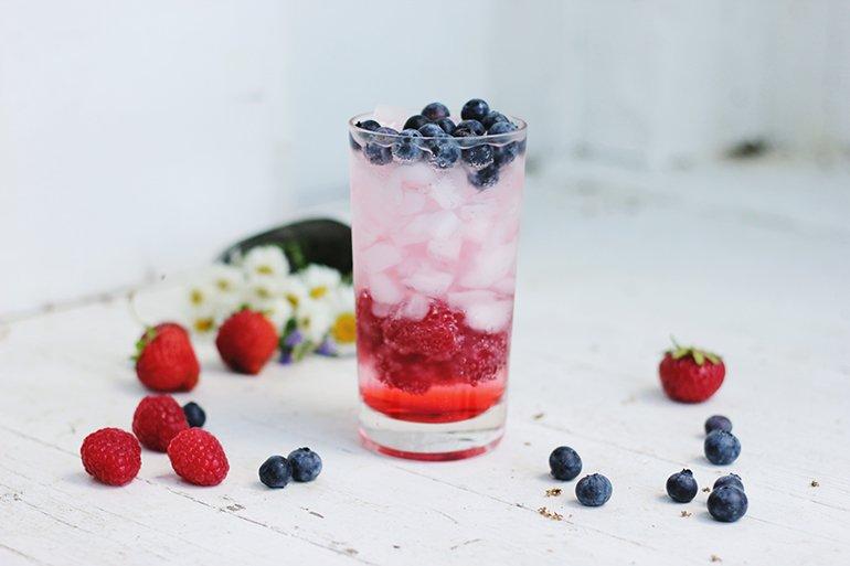 RED, WHITE AND BLUE MOCKTAIL