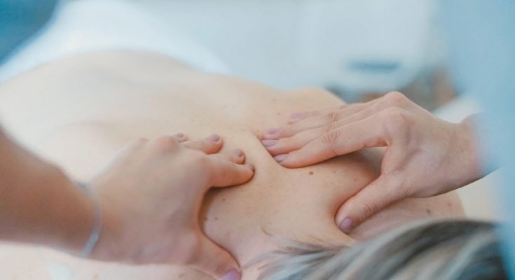 5 Tantric Massage Techniques Everyone Must Know