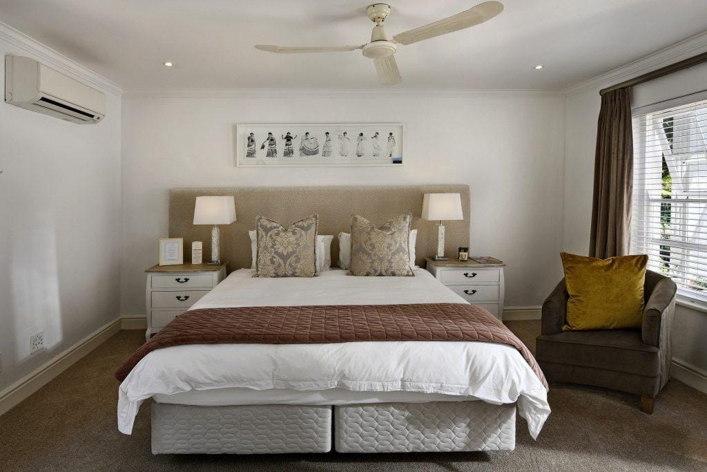 4 Simple Ways To Make Your Bedroom Feel Bigger