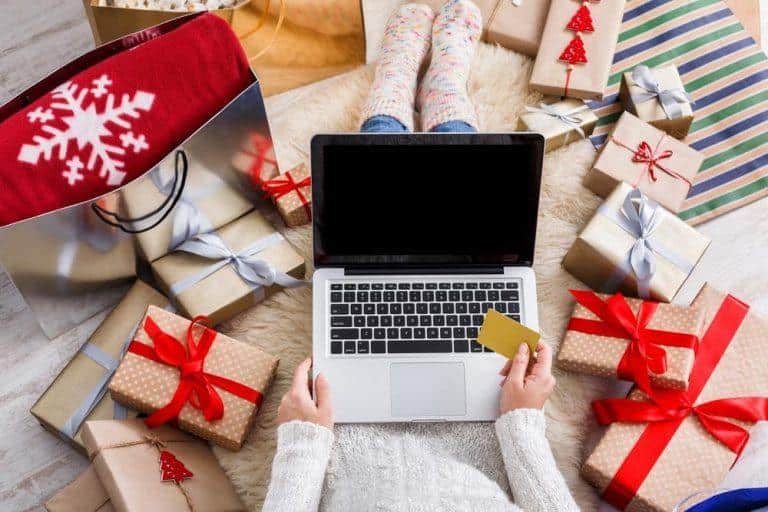 8 Tips for Online Holiday Shopping