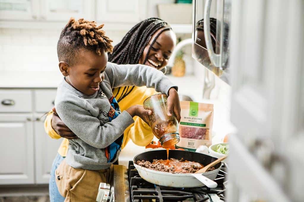 Teach Kids in Cooking Classes