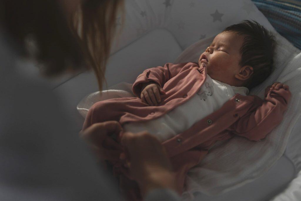 4 Tips for Making Late-Night Diaper Changes Easier