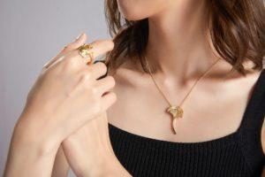 8 Popular Pieces Of Jewellery For Young Women This Season