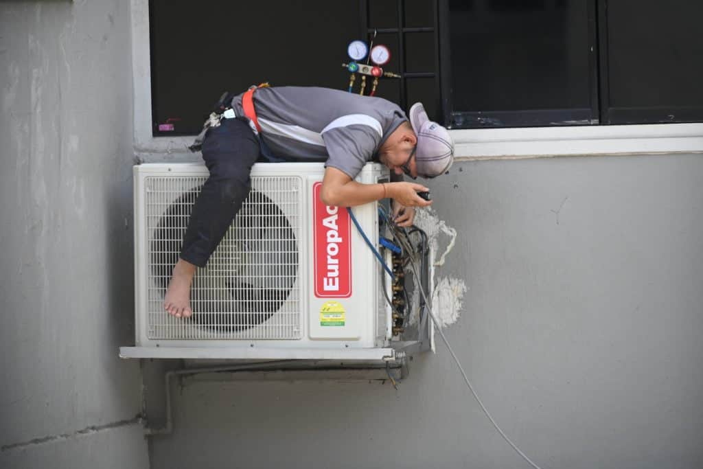 A User's Guide for Air Conditioning and Heating System