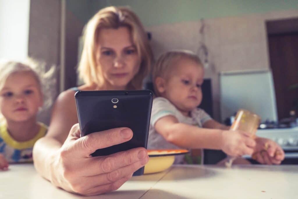 How To Balance Work And Motherhood