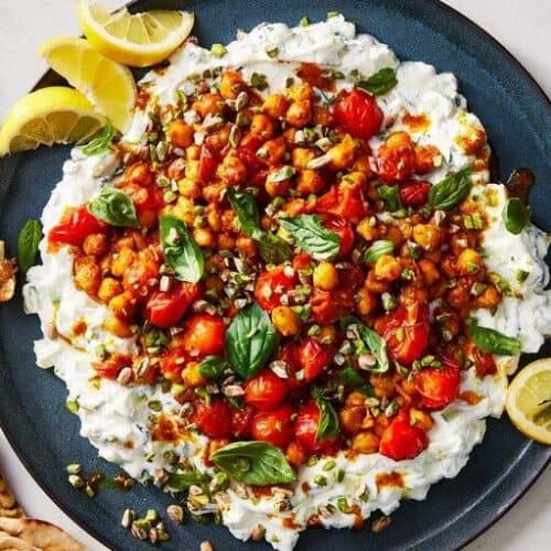 Curry Tomatoes and Chickpeas with Cucumber Yogurt | Mamabee Curry Tomatoes and Chickpeas with Cucumber Yogurt