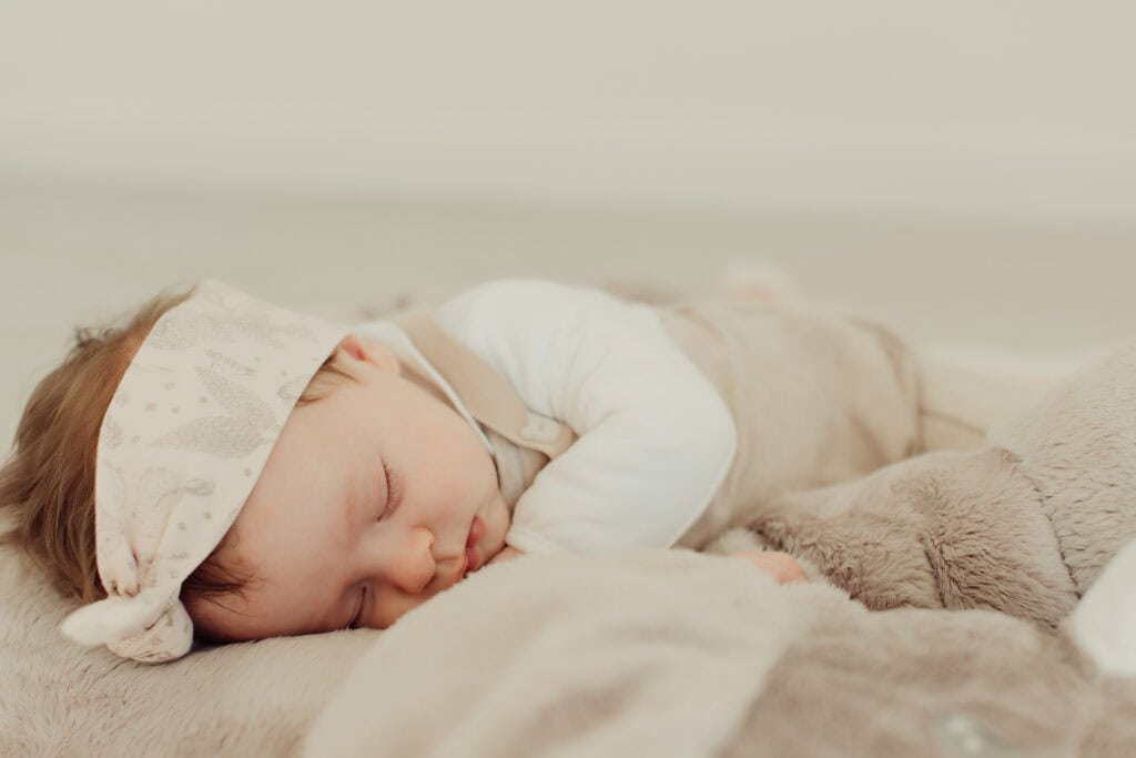 What is the best smart baby monitor for remote parenting and anxious parents?